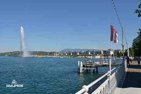 Genève, le jardin anglais et le jet d'eau